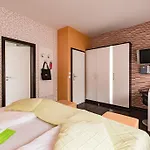 Retro Design Отель Лангеоог