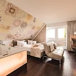 Отель Retro Design