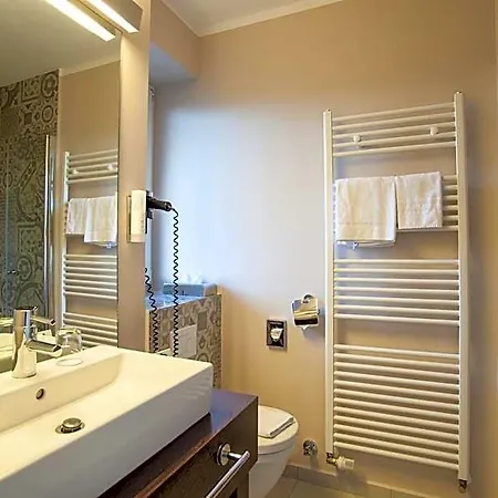 Hotel Retro Design