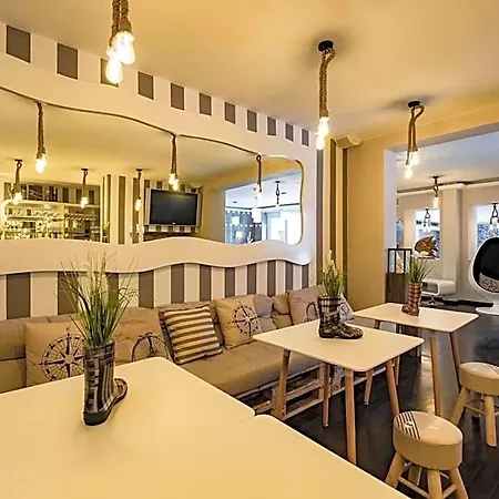 Retro Design Hotel 4*