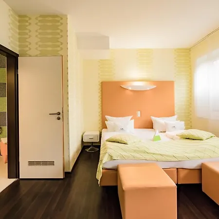 Hotel Retro Design