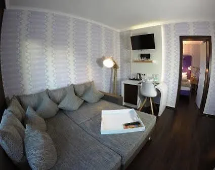 Hotel Retro Design