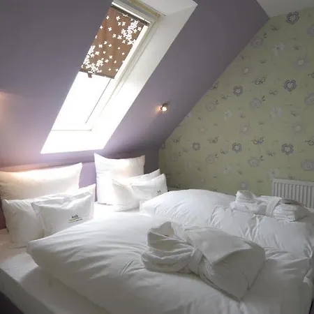 Retro Design Hotel 4*