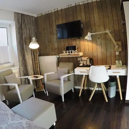 Hotel Retro Design 4*