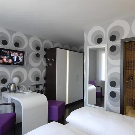 Retro Design Hotel