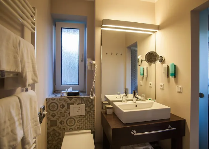 Отель Retro Design 4*