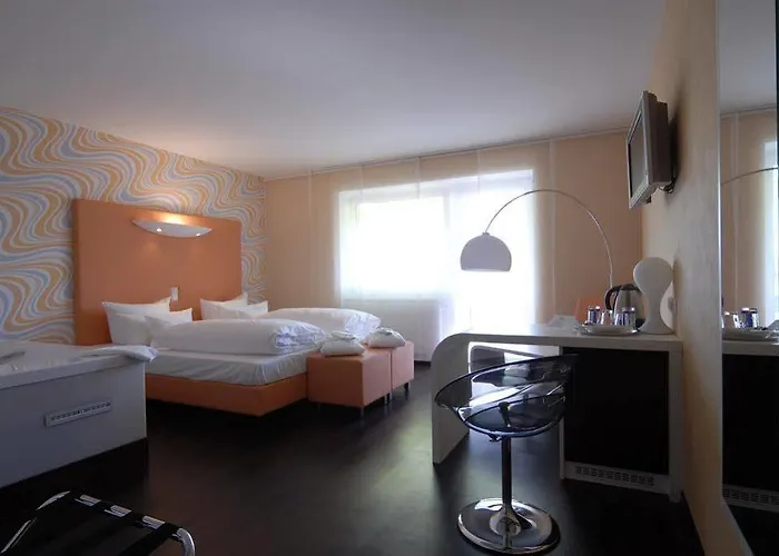 Отель Retro Design 4*