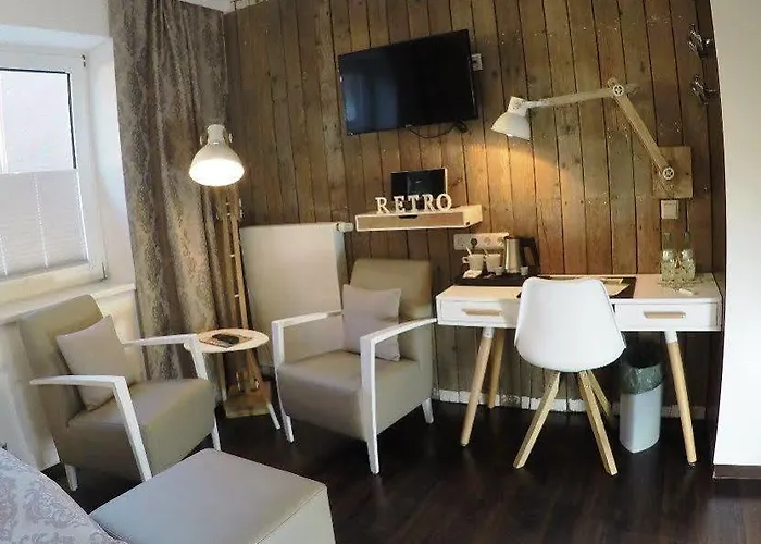 Отель Retro Design 4*
